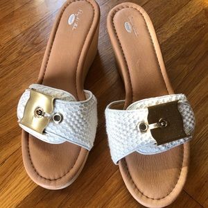 Dr. Scholls Classic Collection White Wedge - 9.5